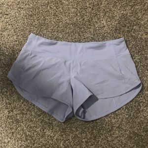Lululemon periwinkle size 4 speed up short 2.5”